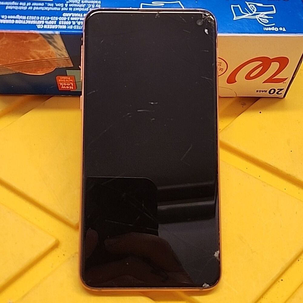 Samsung Galaxy S10e 128GB Pink Smartphone- Broken Does Not Power On
